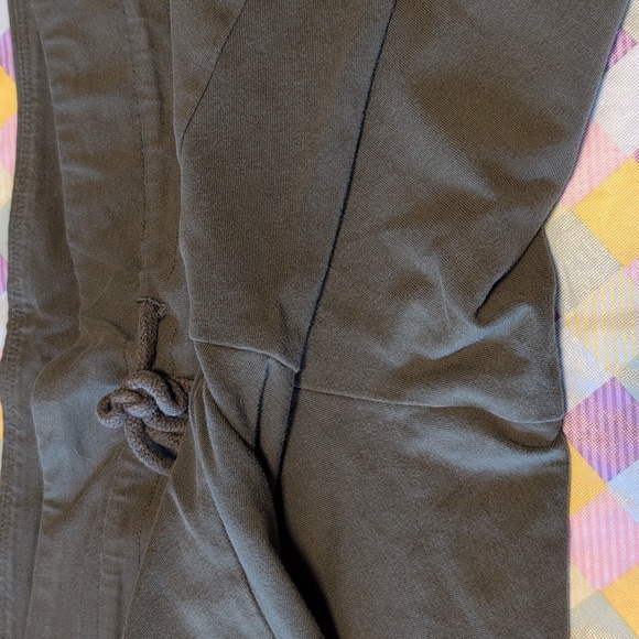 Army green joggers - Picture 4 of 5